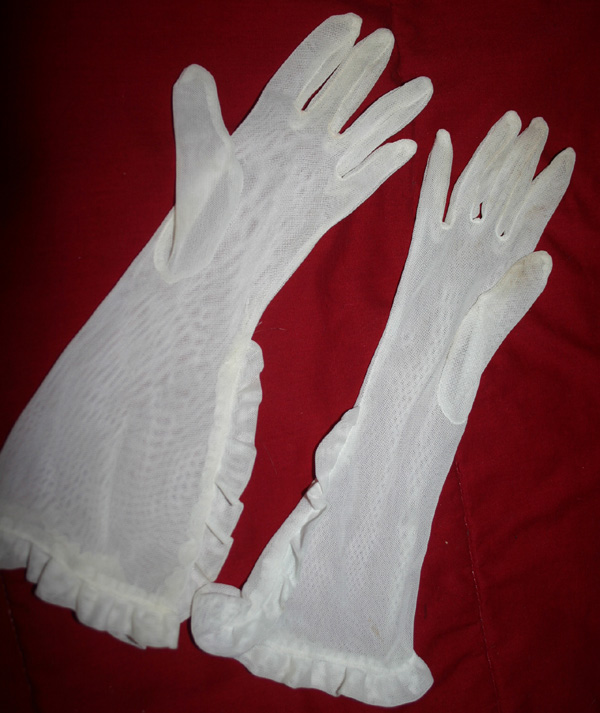 Vintage 1950s White Sheer Ruffle Wedding Tea Gloves